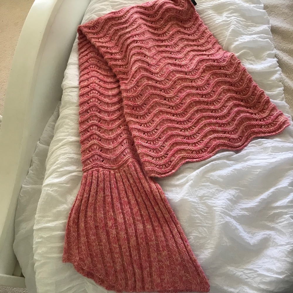 Mermaid Tail Throw